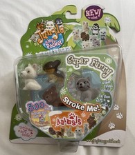 Jungle In My Pocket Winter Friends series 3 booster Pack 4 Furry animals, BNIB