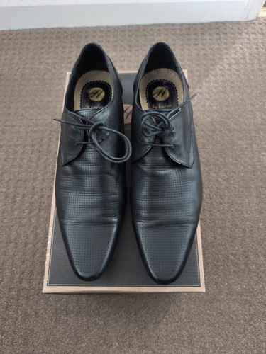 Hudson black leather - by,