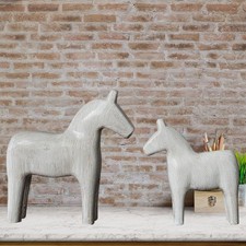 2Pcs Wooden Hand Carved Horse