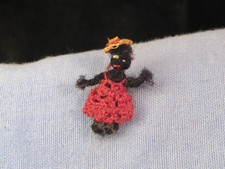 TINY MINIATURE HAND MADE STRAW HAT CROCHET DOLL BLACK HISTORY AMERICANA TOY