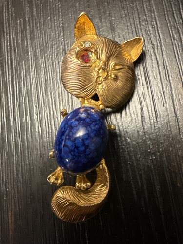 Vintage winking cat brooch - vintage,