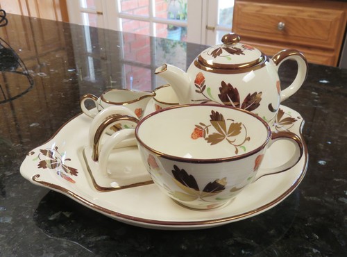 Grays pottery breakfast - pottery,