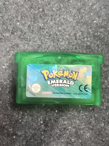 Pokemon emerald game boy - emerald,