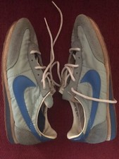 Vintage Classic Women’s 1982 Nike Oceania Size UK 7 - US Patent number 3793750
