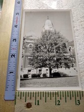 Postcard Vintage/Old Picture of a Building/Establishment