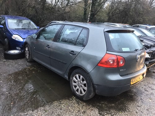 Volkswagen golf mk5 - golf, fsi