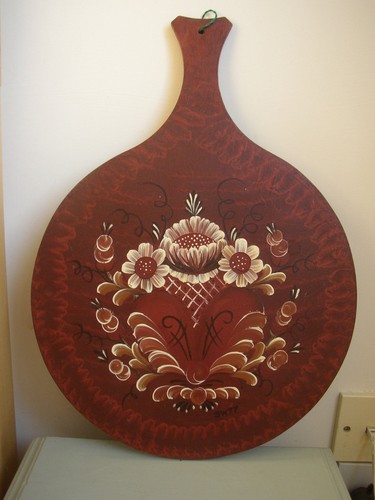 Vtg wooden chopping board - wooden,