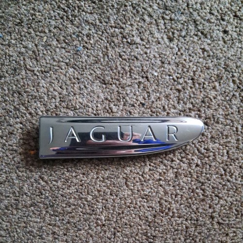 Jaguar side wing badge - side, right