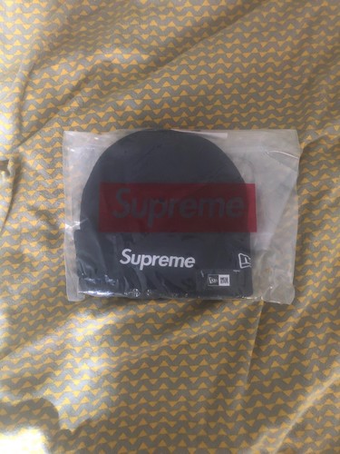 Black supreme beanie - black,