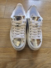 Guess Ladies White/Silver Platform Trainers Size 4.5 BNWT