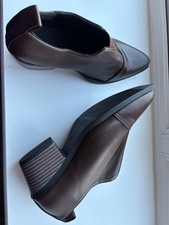 shoes women size 5.5, new &