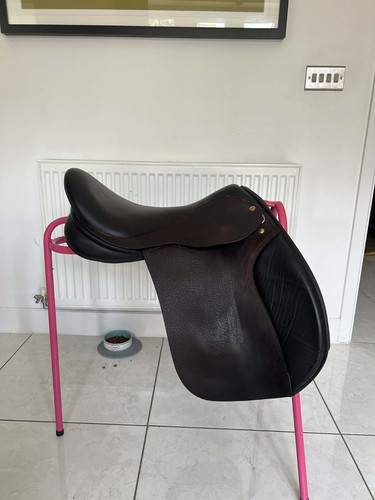 Black country working - 18",