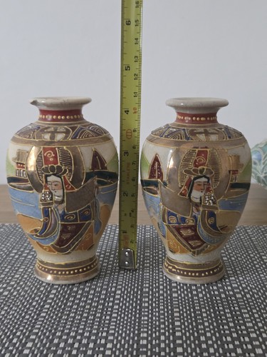 Pair vintage japanese satsuma - pair,