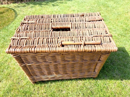 Vintage wicker fishing - wicker,