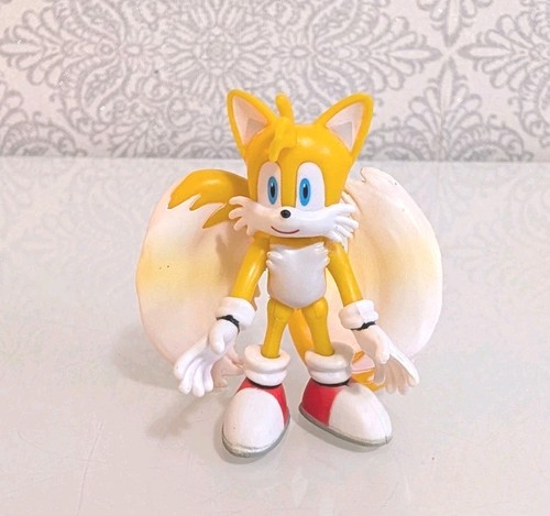 Tails the fox flying - 2.5",