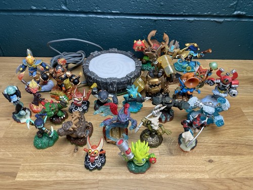 Skylanders figures bundle - skylanders,