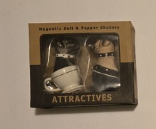 NIB Magnetic Tea Cup Pugs Pug