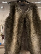 Women Zara Faux Fur Gilet Size