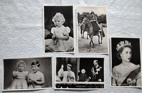 Royal postcards queen - postcards, of