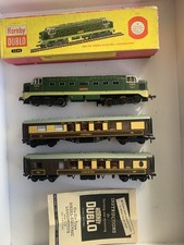 Hornby 2234 Deltic Boxed with 2 boxed Pullmans.