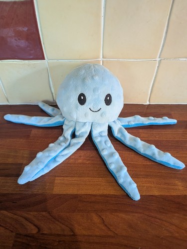 Light blue octopus - light,