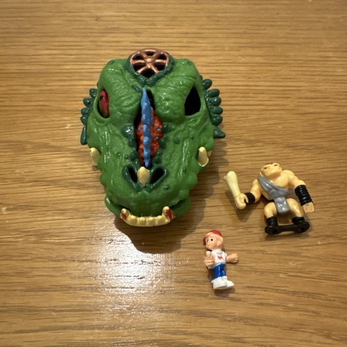 Mighty max versus kronosaur - mighty,