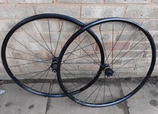 700c Mavic Aksium disc 12mm