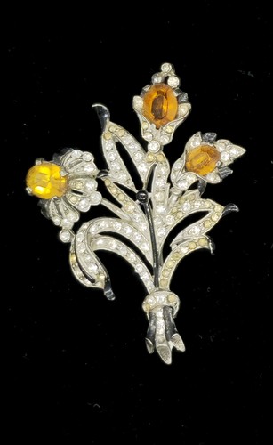 Vtg trifari style - trifari?, rhinestone