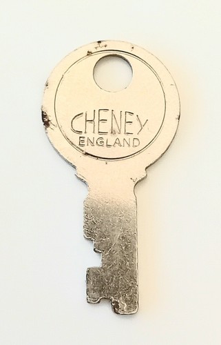 Vintage cheney england key - cheney,