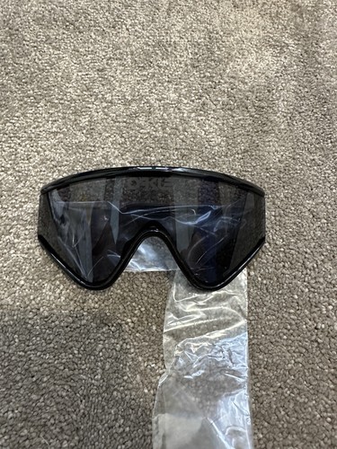 Brand new oakley - brand,