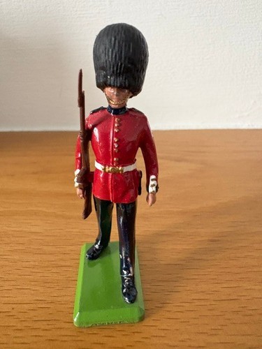 Britains soldiers grenadier - soldiers,