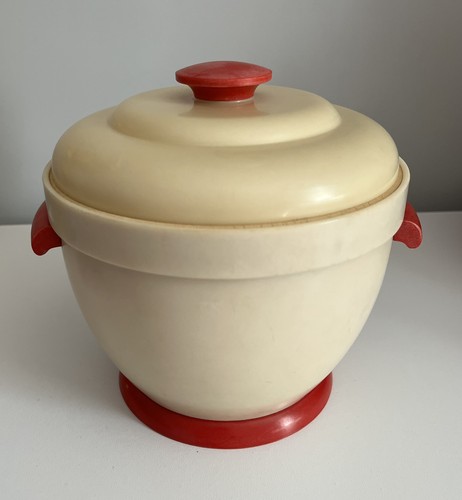 Vintage thermos model - thermos,