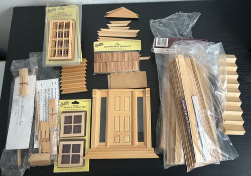 Huge lot dollhouse - lot, building