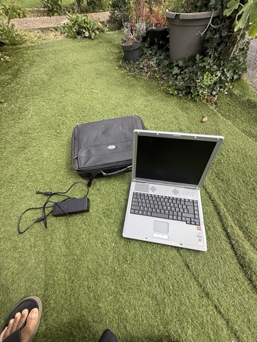 Fujitsu simens amilo pentium - simens, 4
