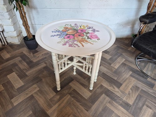 Vintage streetly ornamin - 70's,
