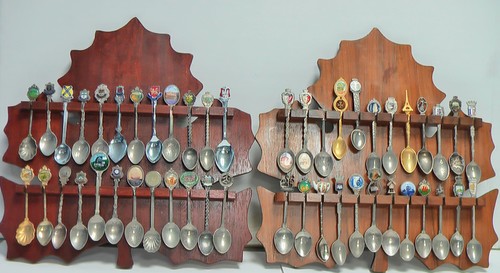 Double wooden display - , 48