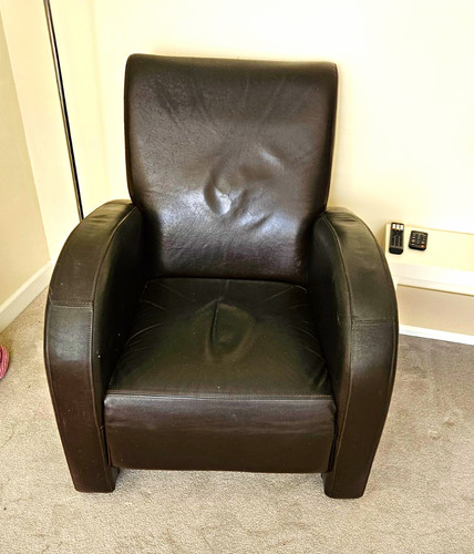 Black leather armchair - black, h