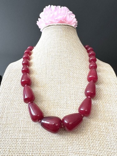 Vintage style graduated pear - style,