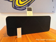 Apple iPod Hi-Fi speaker dock (Model A1121) with original box and remote control