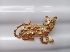 VTG CROWN TRIFARI CROUCHING