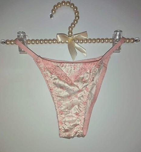 Womens white floral thong - white,