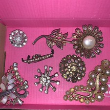 Job Lot Vintage Brooches