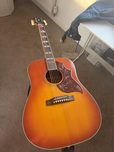 Epiphone inspired gibson - epiphone,
