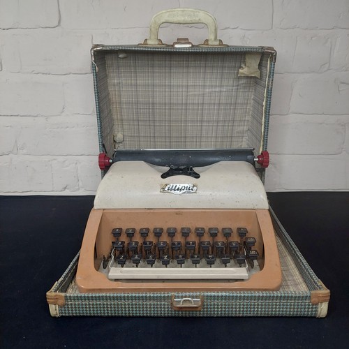 Vintage 1960s lilliput - 1960s,