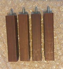 HARDWOOD LEGS FOR A VINTAGE