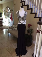 $699 NWT BLACK JOVANI