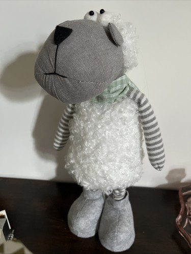 Standing sheep figure - , for