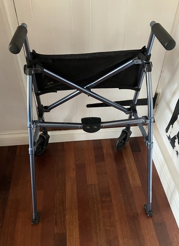 Fold walker - ez,