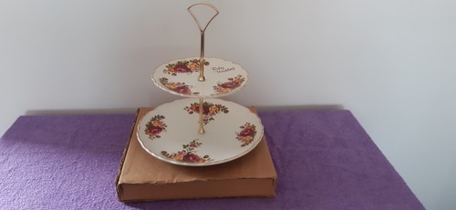 Vintage 2 tier cake - vintage,