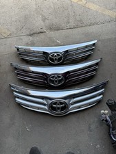 Toyota Avensis Front Bumper Grill 2012